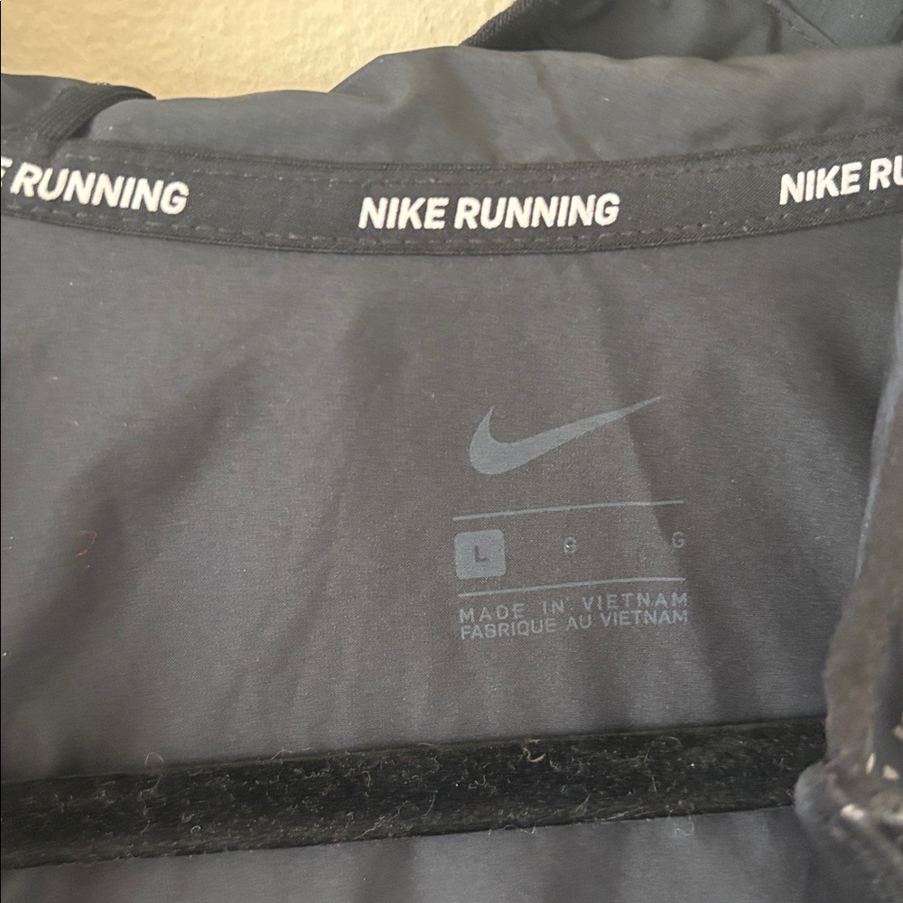 Nike Running Flash Reflective Jacket - image 2